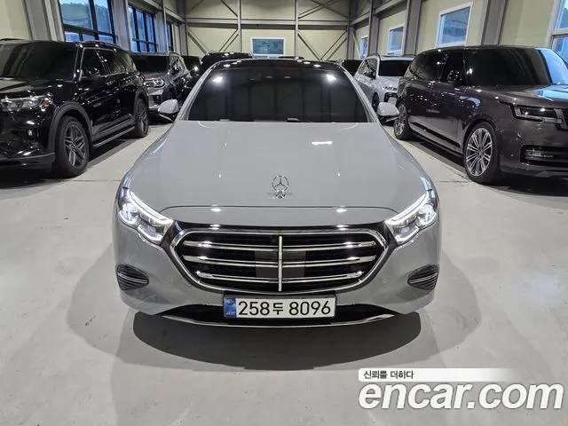 Mercedes-Benz E-Класс 2025 thumb 3