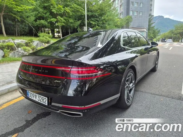 Genesis G90 2022 thumb 4