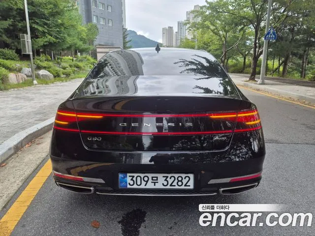 Genesis G90 2022 thumb 5