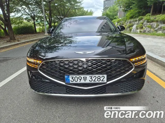 Genesis G90 2022 thumb 11