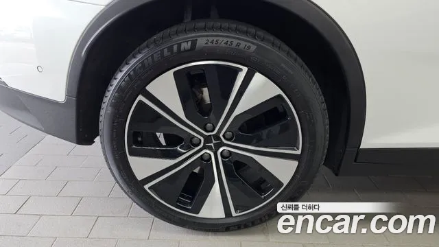 Polestar 2 2022 thumb 5