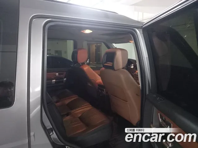 Land Rover Discovery 2010 thumb 8