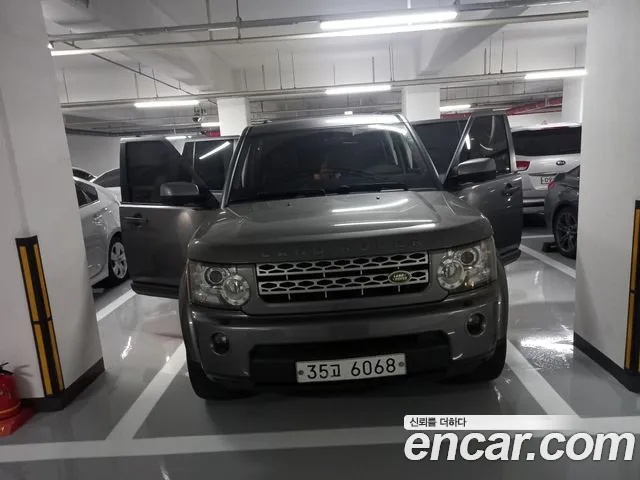 Land Rover Discovery 2010 thumb 11