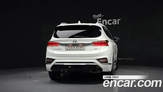 Hyundai Santa Fe 2019 thumb 4