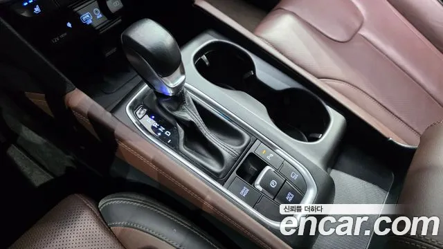Hyundai Santa Fe 2019 thumb 9