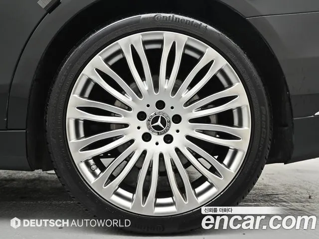 Mercedes-Benz S-Class 2019 thumb 5