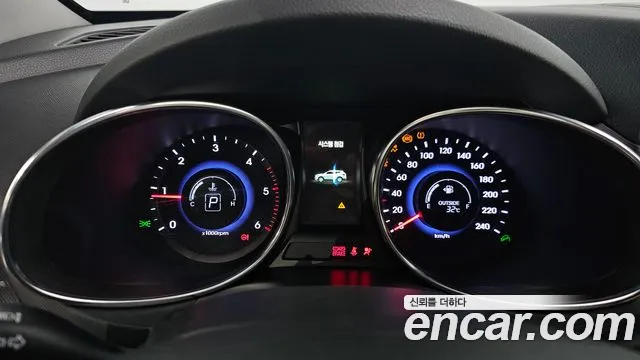 Hyundai Santa Fe 2015 thumb 8