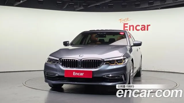 BMW 5 серии 2017 thumb 3