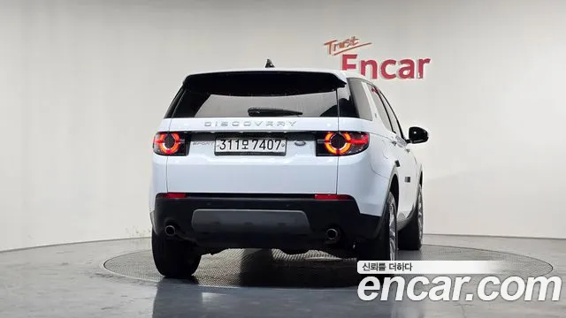 Land Rover Discovery Sport 2018 thumb 4