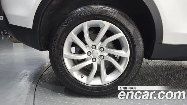 Land Rover Discovery Sport 2018 thumb 5