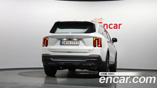 Kia Sorento 2023 thumb 4