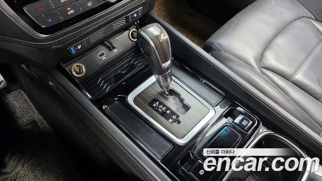 KG_Mobility_Ssangyong Rexton 2017 thumb 9