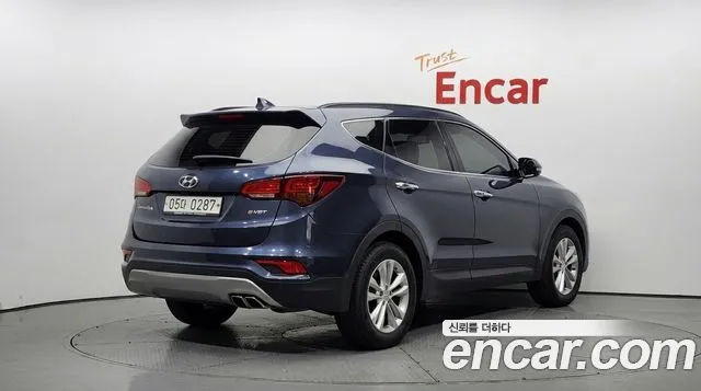 Hyundai Santa Fe 2016 thumb 2