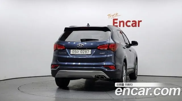Hyundai Santa Fe 2016 thumb 4