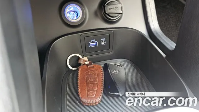 Hyundai Santa Fe 2016 thumb 12