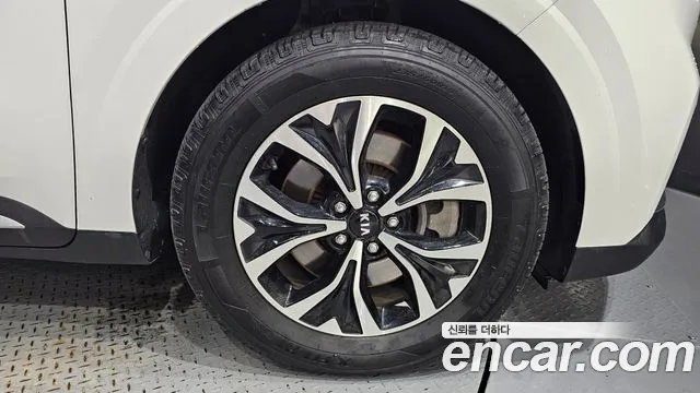 Kia Carnival 2020 thumb 5