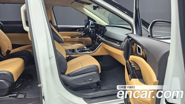 Kia Carnival 2020 thumb 11