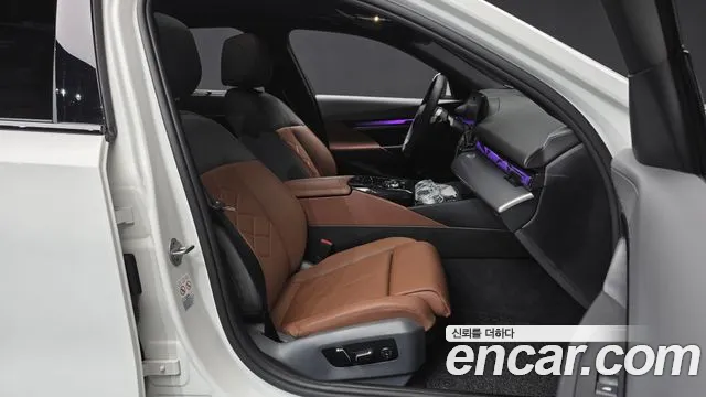 BMW 5 серии 2024 thumb 11