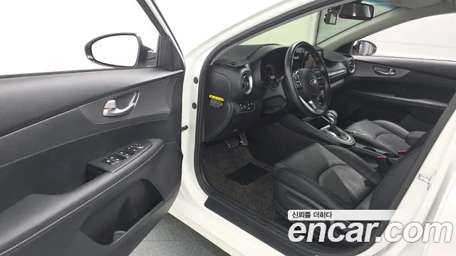 Kia K3 2019 thumb 9
