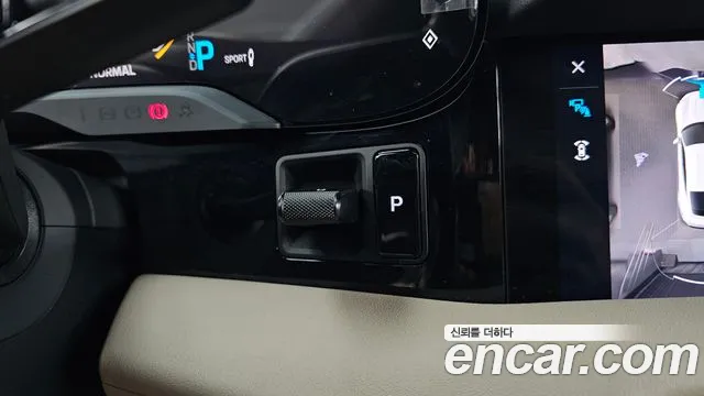 Porsche Taycan 2023 thumb 9