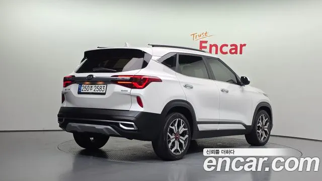 Kia Seltos 2021 thumb 2