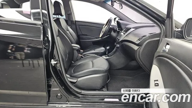 Hyundai Accent 2016 thumb 11