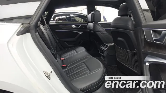 Audi A7 2021 thumb 12