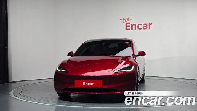 Tesla Model 3 2024 thumb 3