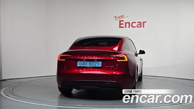 Tesla Model 3 2024 thumb 4