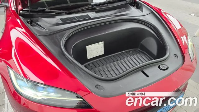 Tesla Model 3 2024 thumb 6