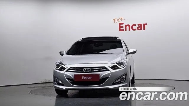 Hyundai i40 2013 thumb 3