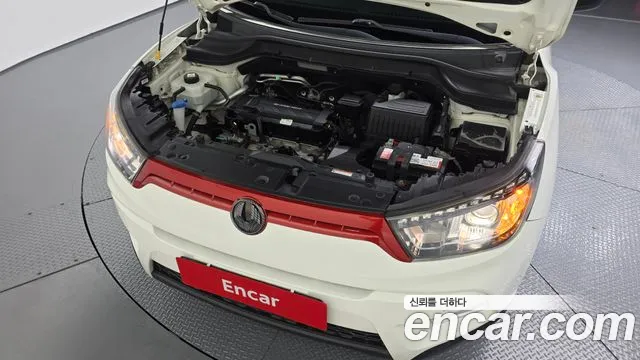KG_Mobility_Ssangyong TIBOLI 2015 thumb 6