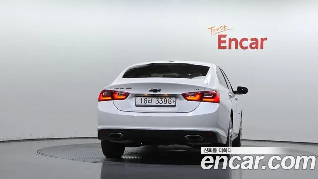 Chevrolet Malibu 2017 thumb 4