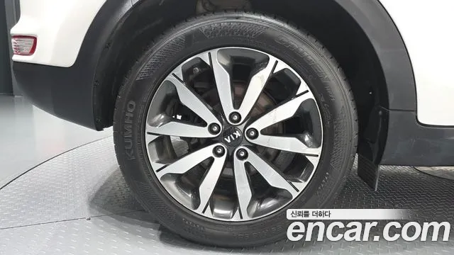 Kia Sportage 2016 thumb 5