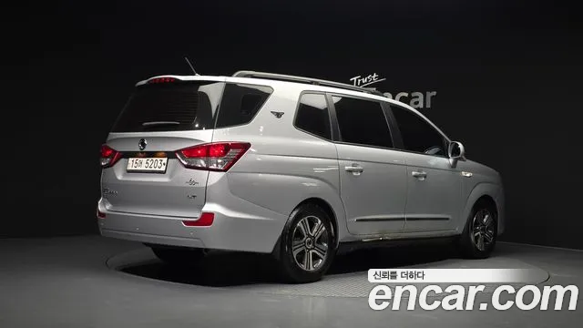 KG_Mobility_Ssangyong KORANDO 2014 thumb 2