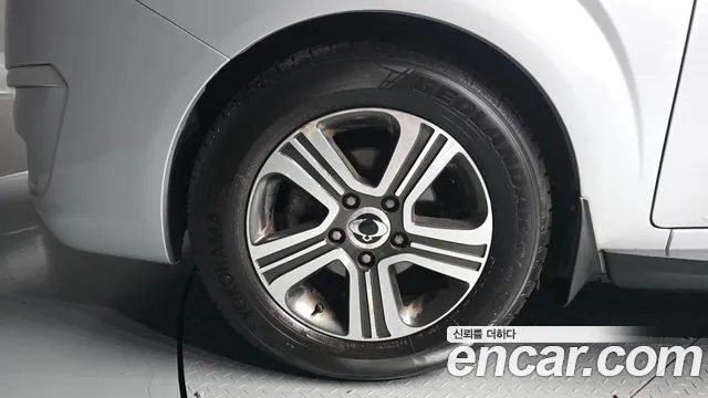 KG_Mobility_Ssangyong KORANDO 2014 thumb 5