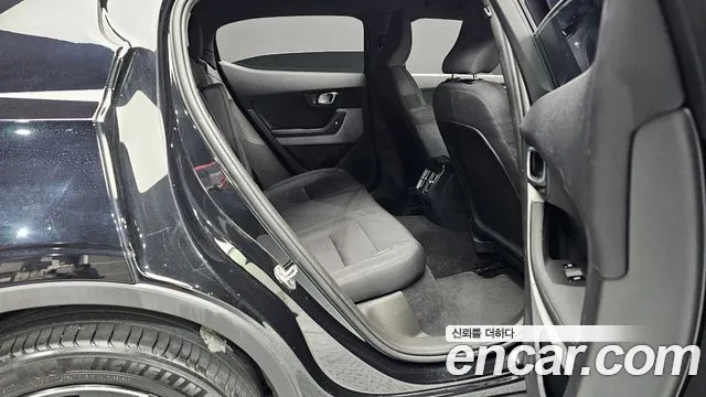 Polestar 2 2022 thumb 12