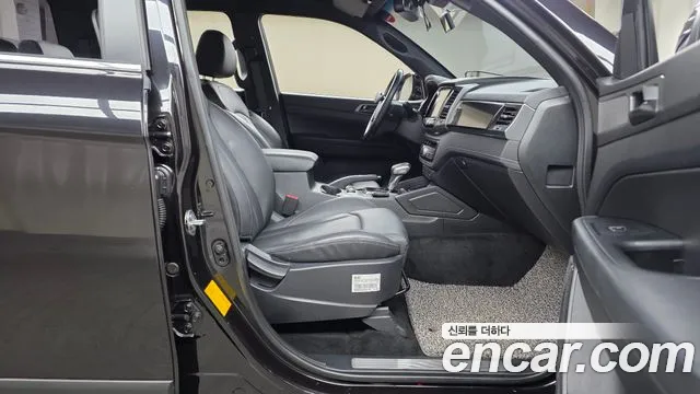 KG_Mobility_Ssangyong Rexton 2021 thumb 11