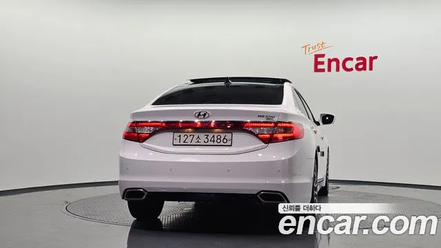 Hyundai Grandeur 2015 thumb 3