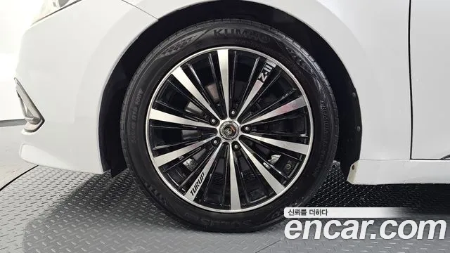 Hyundai Grandeur 2015 thumb 4