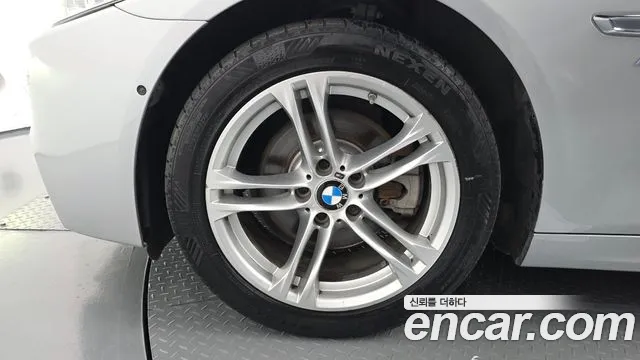 BMW 5 серии 2016 thumb 5