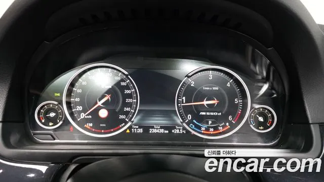 BMW 5 серии 2016 thumb 8