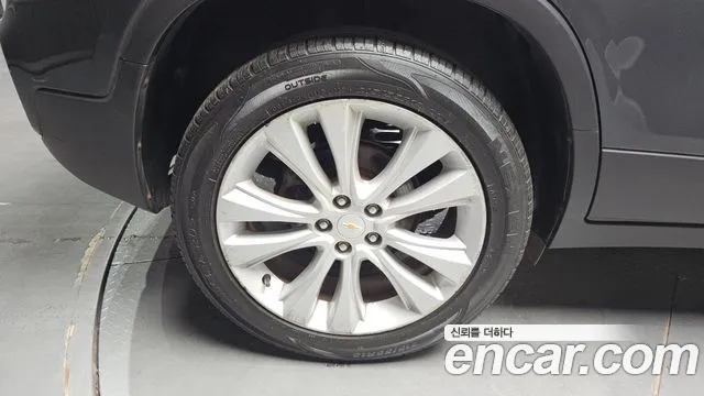 Chevrolet Tracker 2016 thumb 5