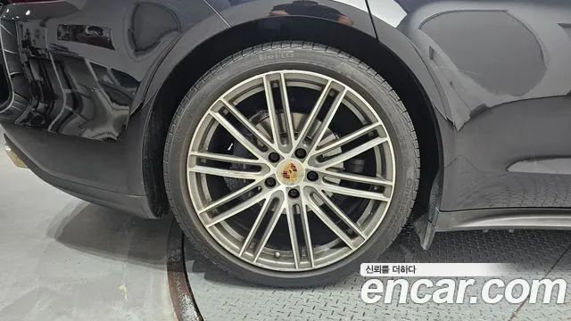Porsche Panamera 2020 thumb 5