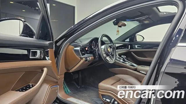 Porsche Panamera 2020 thumb 10