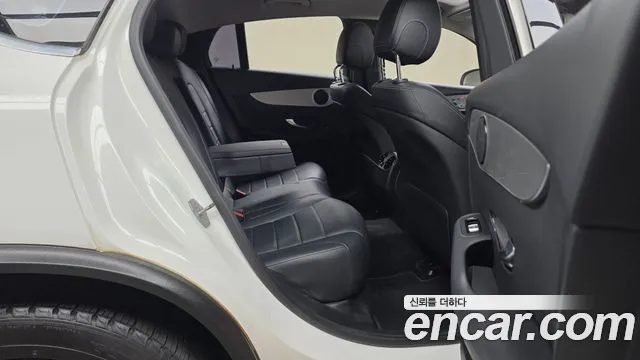 Mercedes-Benz GLC 2018 thumb 11