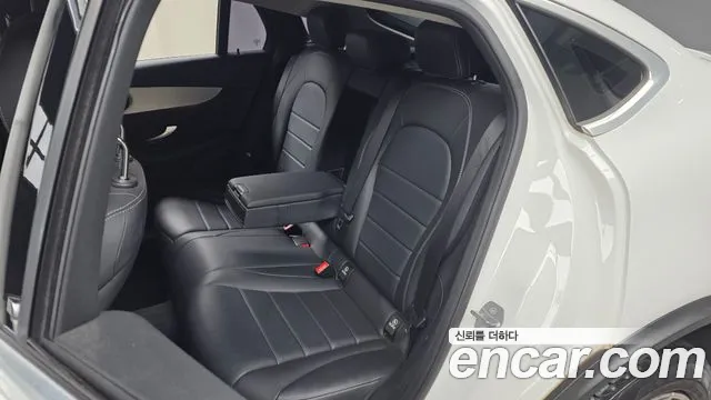 Mercedes-Benz GLC 2018 thumb 12