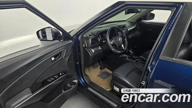 KG_Mobility_Ssangyong TIBOLI 2019 thumb 11