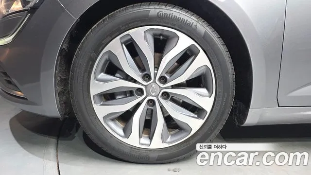 Renault Megane 2016 thumb 5