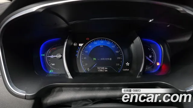 Renault Megane 2016 thumb 8